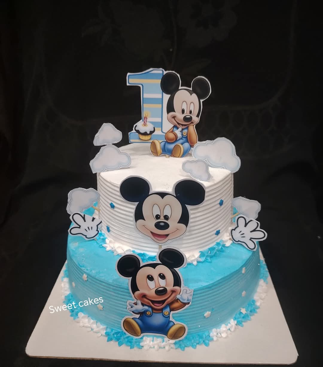 Customized Cake Style 3